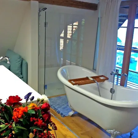 Am Waldrand Gelegen * Feldkirchen in Kärnten